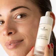 Siero viso Anti-Macchie